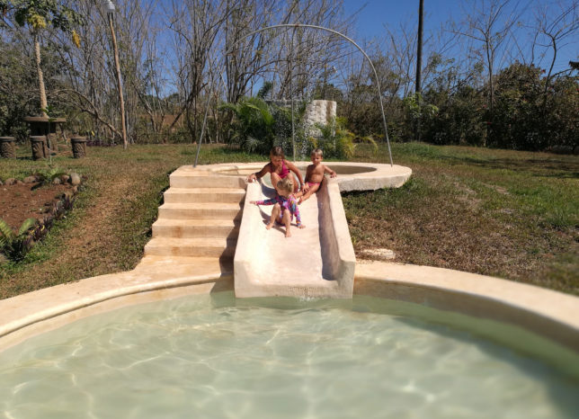 Wonderland Restaurant's Pool